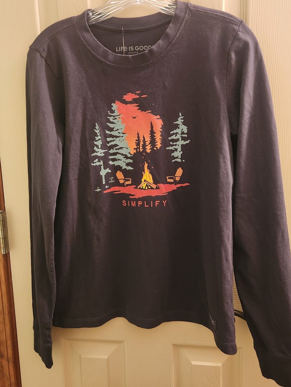 Life Is Good Brownish Grey Crewneck Graphic Tee with Camping Scene NWT